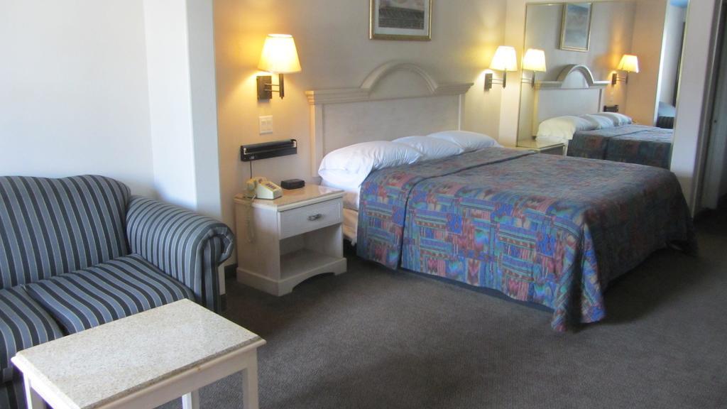 Camelot Inn & Suites Highway 290/Northwest Freeway Jersey Village Ruang foto